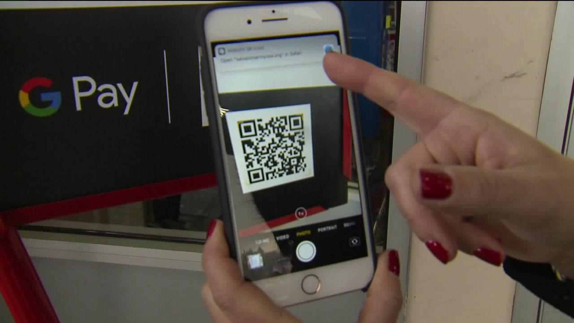 Salvation Army testing Google, Apple Pay at red kettles