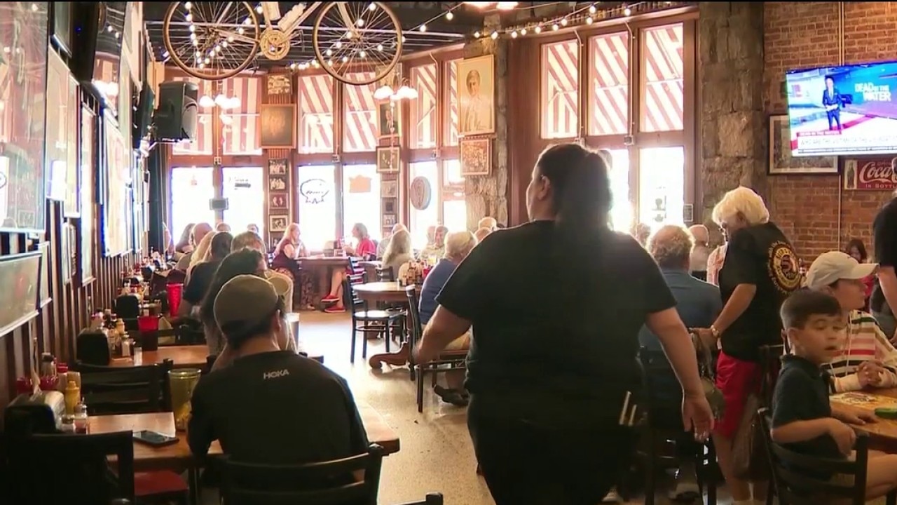 Manuel's Tavern at 70: Atlanta's iconic political eatery