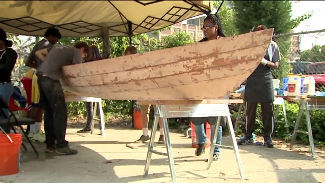 Milwaukee teens learn new skills while helping the environment