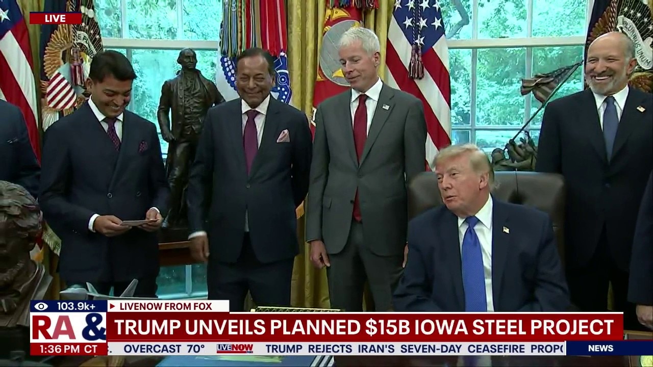 Trump announces $15 billion Iowa steel plant project