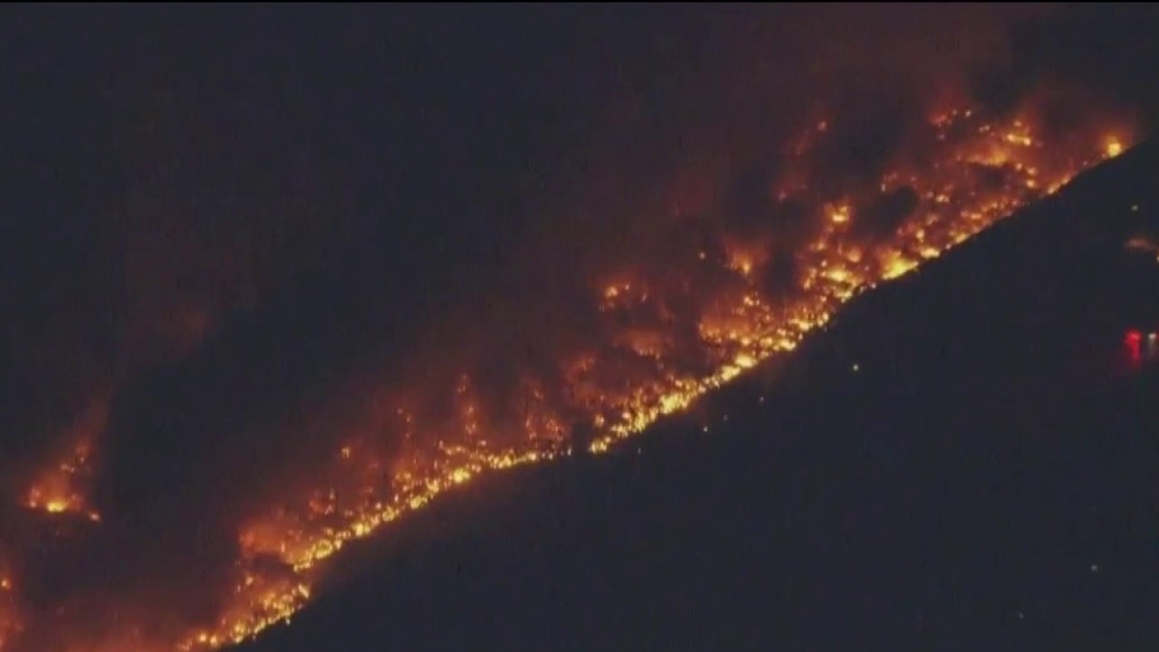 Massive fire engulfs Medline warehouse in Tracy