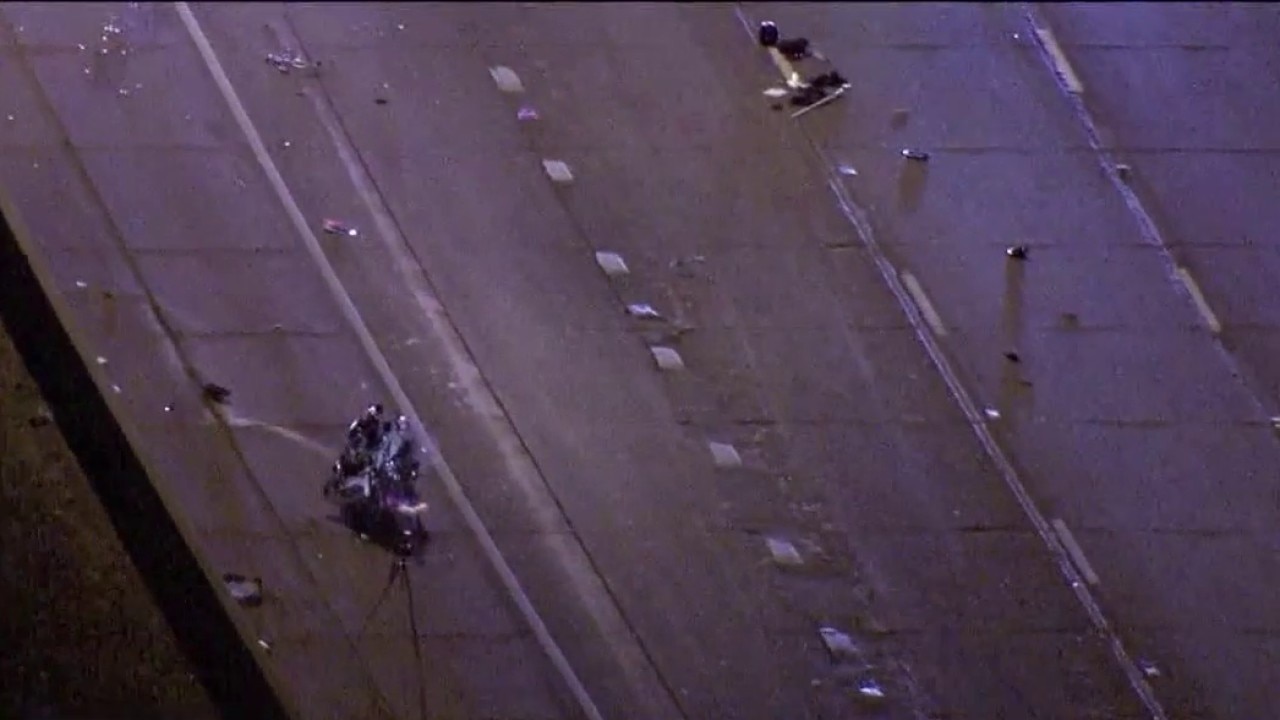 Crash sends Mesa officer to the hospital