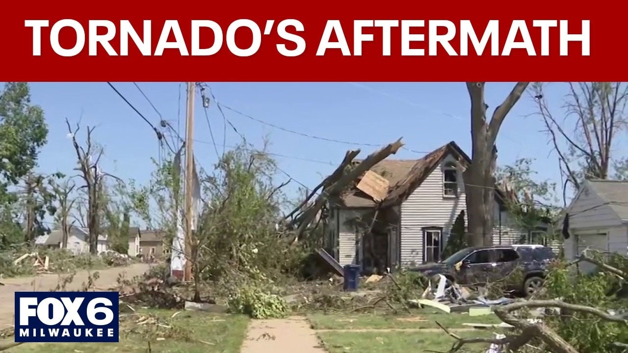 Menasha tornado aftermath, people cleaning up