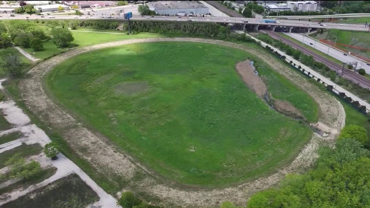 Bears stadium project could save team millions while raising questions for homeowners: tax study