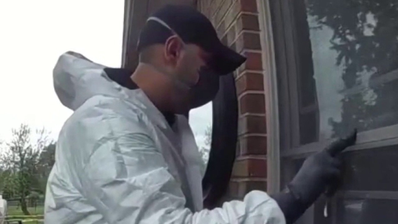 Police searching for suspected neighborhood prowler
