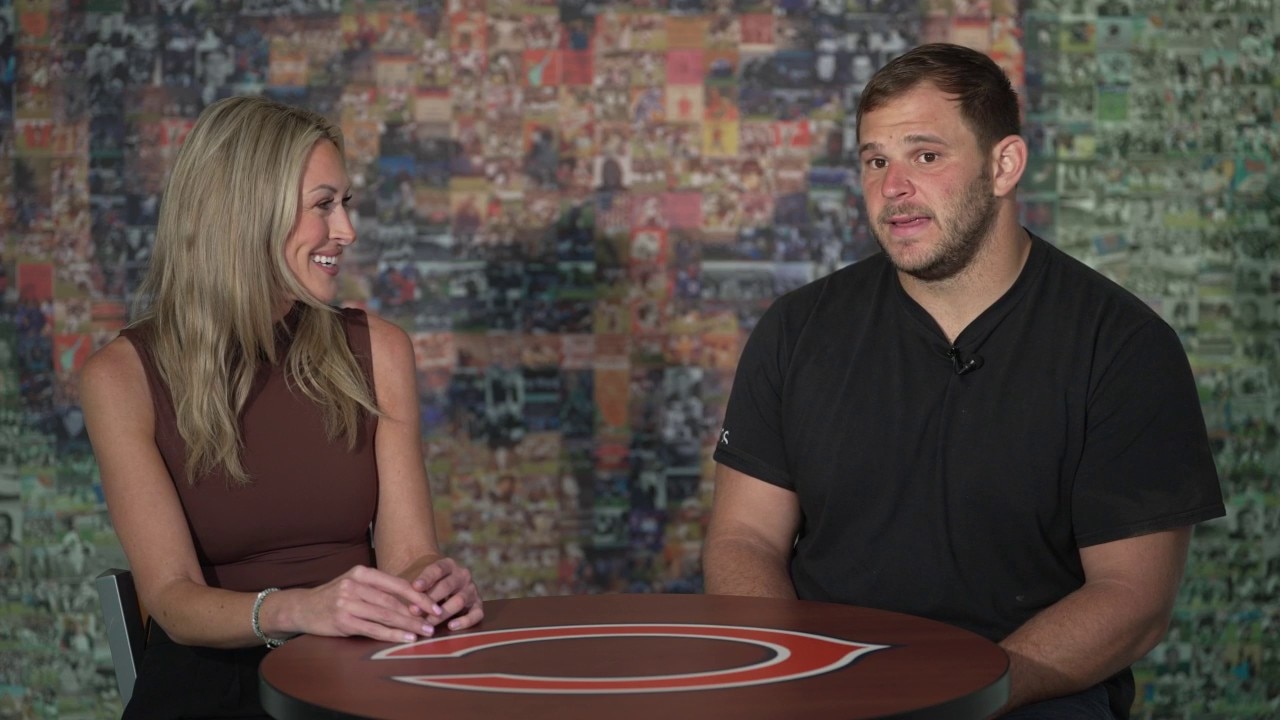 Devan goes 1-on-1 with Bears C and former Viking Garrett Bradbury