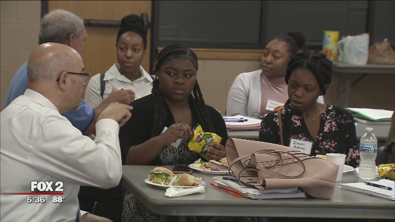 STEP UP program helps disadvantaged young people become professionals