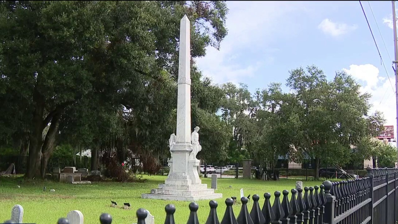 Search for cemetery vandals