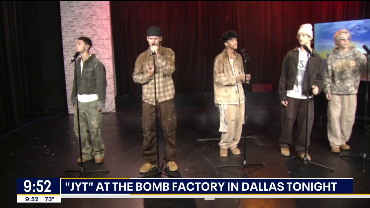 "JYT" Performs in Dallas at Bomb Factory