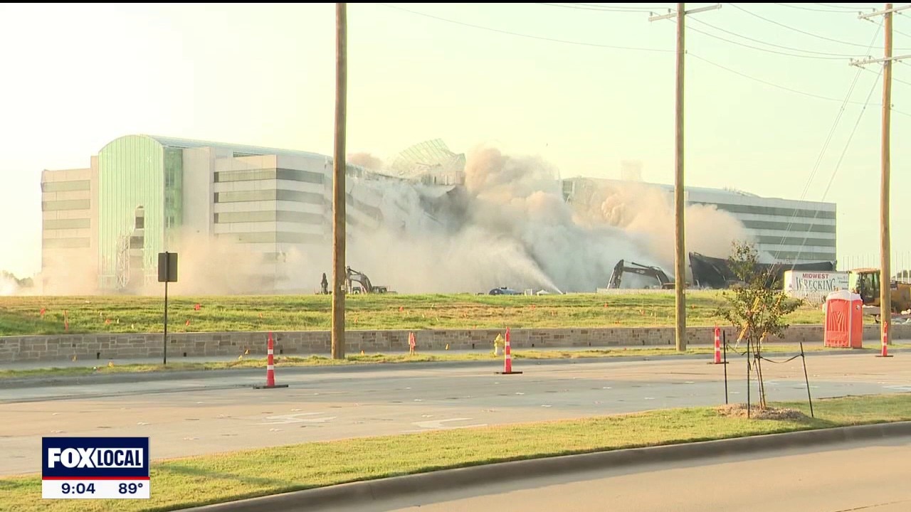 EDS building in Plano imploded to make way for new AT&T campus