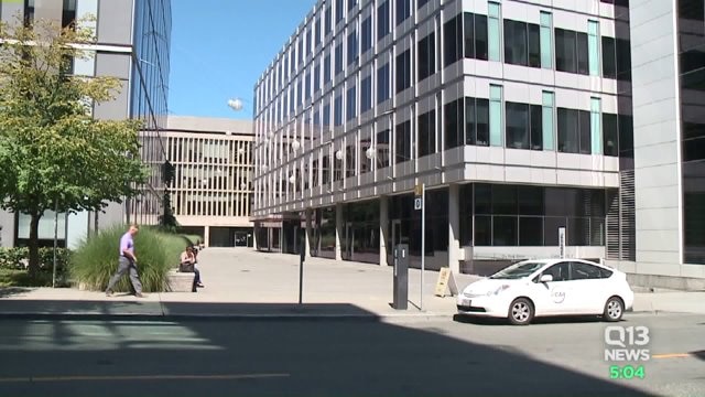 Cancer patients warned of TB from worker