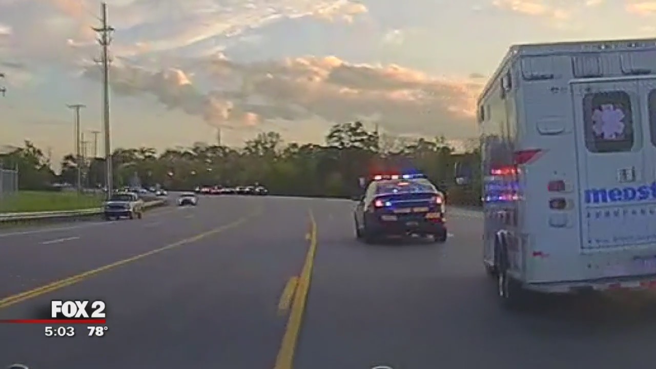 Man in stolen ambulance leads police on chase through Mt. Clemens | FOX ...