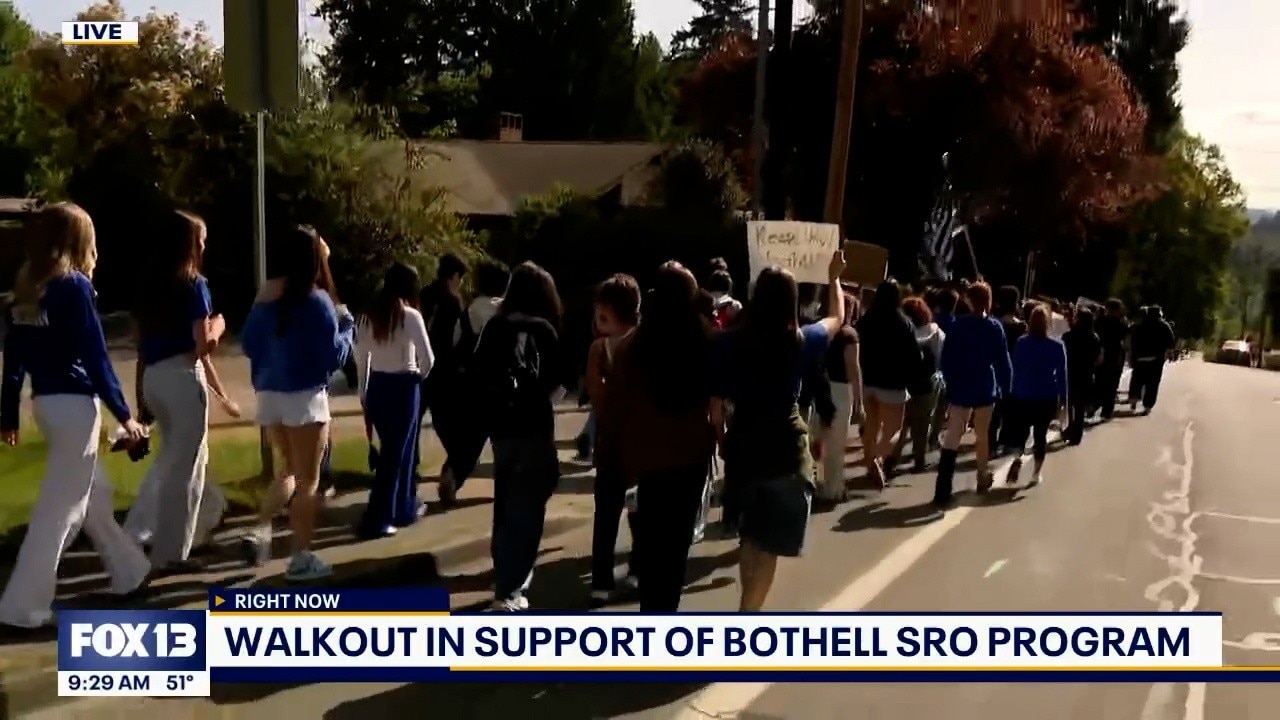 Students walk out in support of Bothell, WA's SRO program
