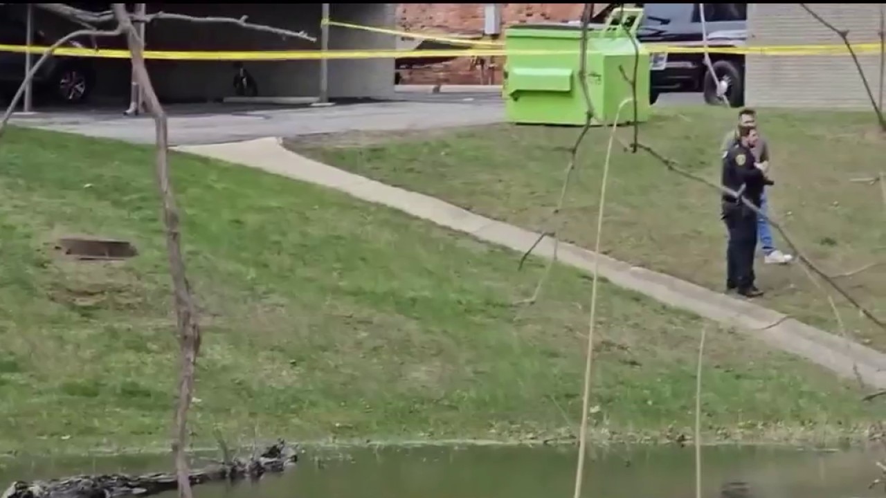 Kayaker found dead in Clinton River