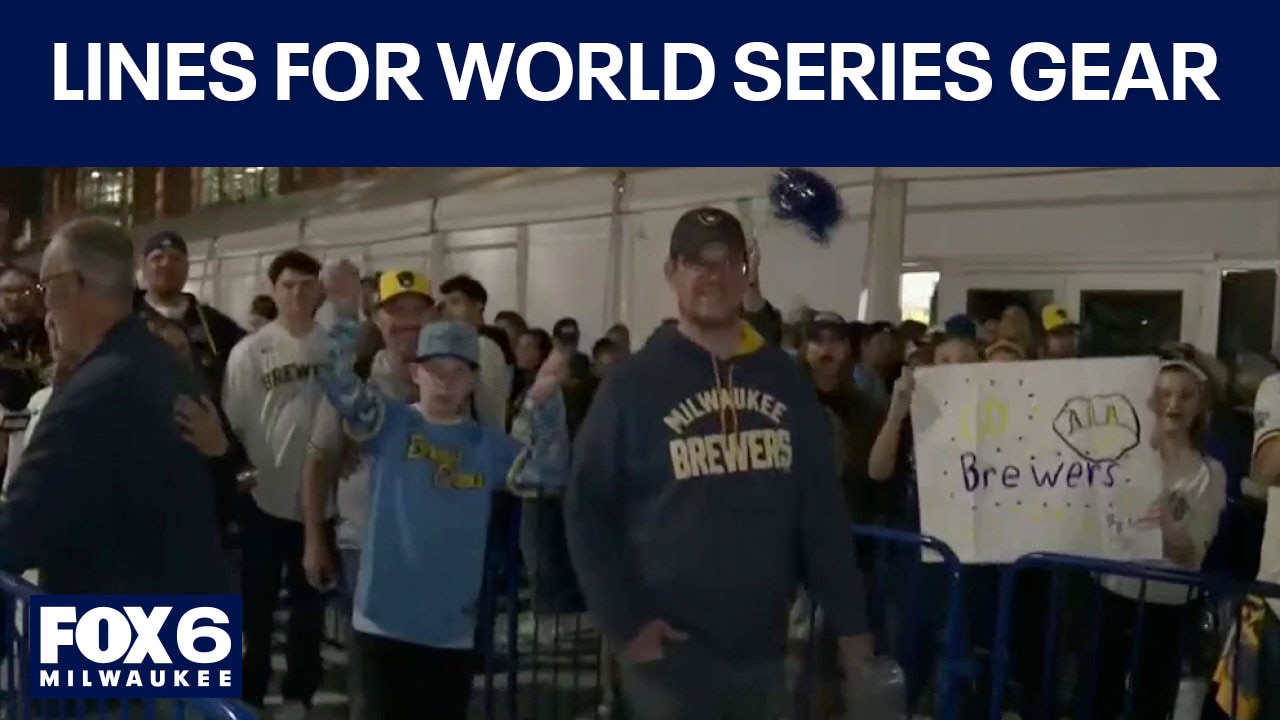 World Series: Fans line up for official Brewers title gear 