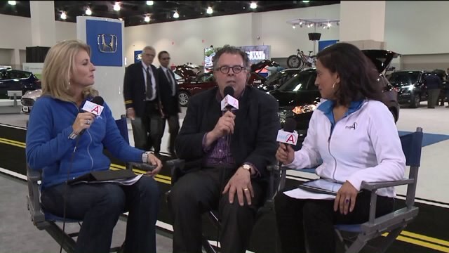 Milwaukee Auto Show: What are new car buyers looking for? What`s popular?