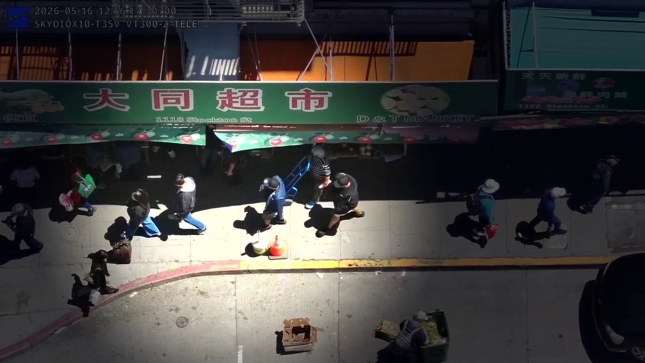 Drone video shows pickpocketing suspects in Chinatown