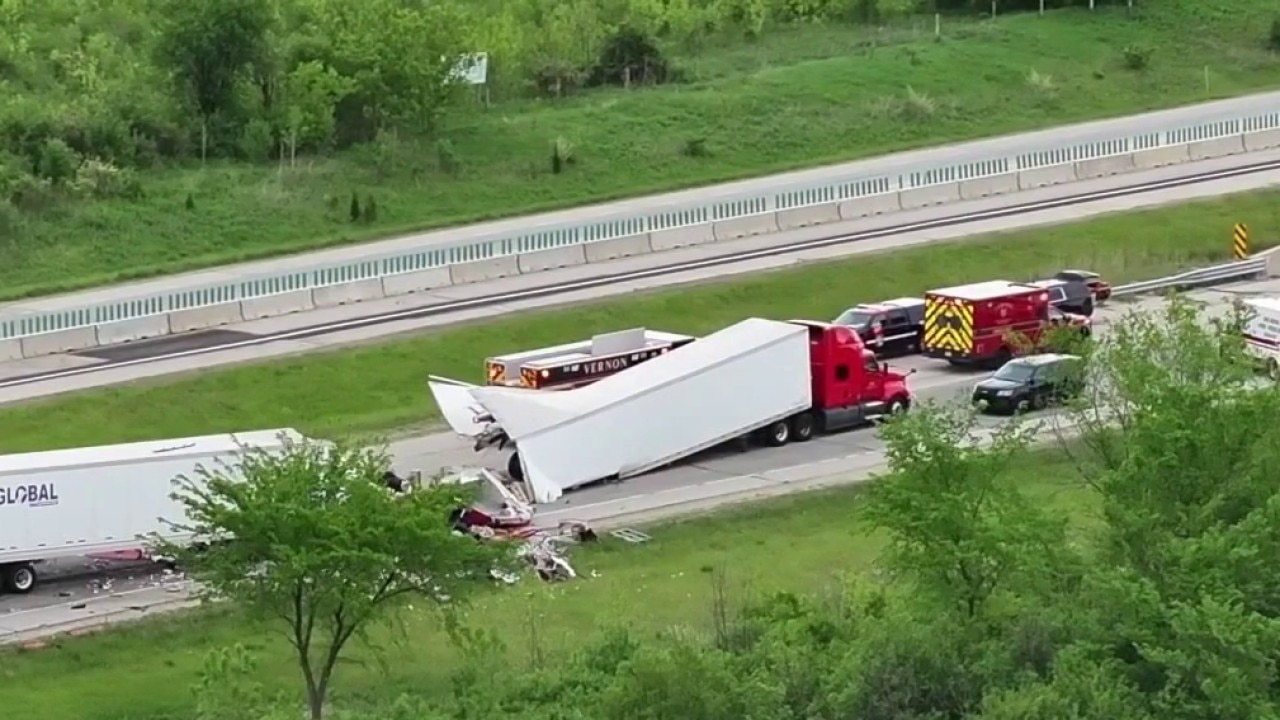 Waukesha County fatal crash; 2 semis involved
