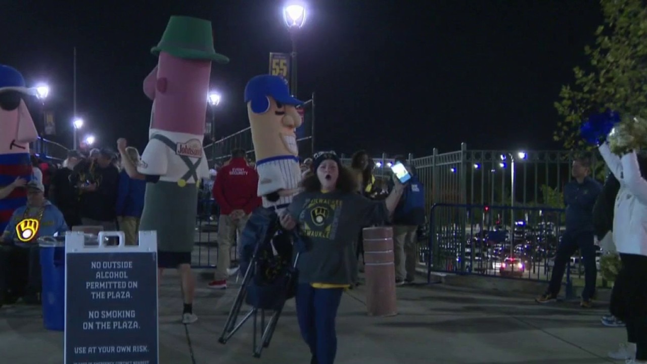 Brewers vs. Padres: NLDS Game 4 watch party at American Family Field