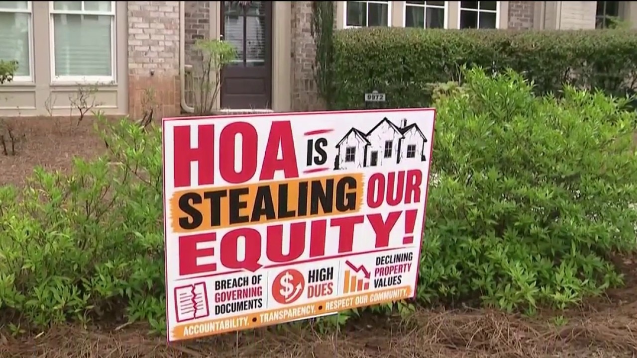 Douglasville homeowners sue HOA over mold damage