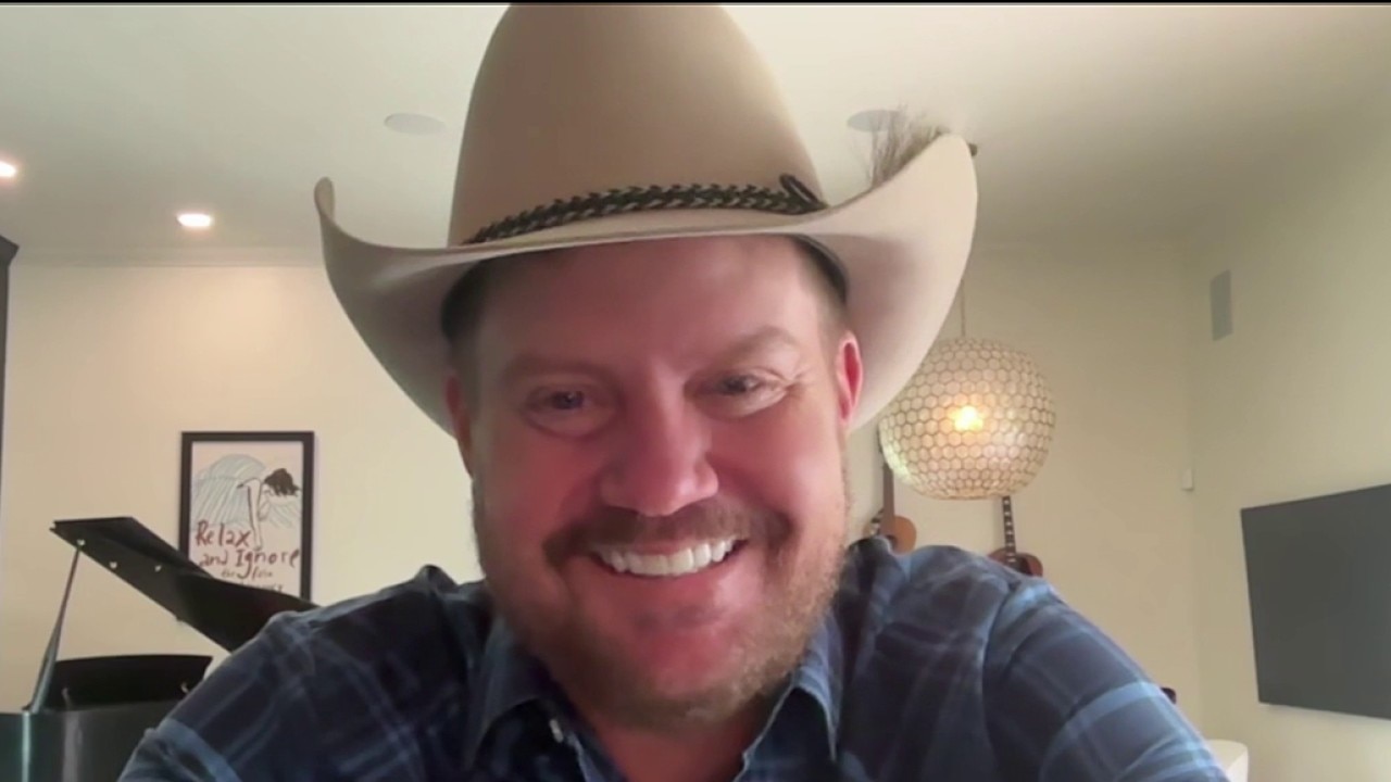 Randy Rogers Band headlining Syndicate Smokedown