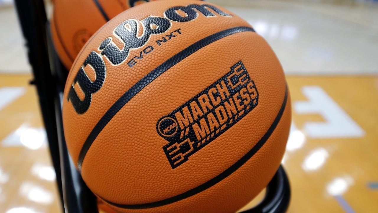 President Donald Trump signs executive order aiming to "fix" college athletics 