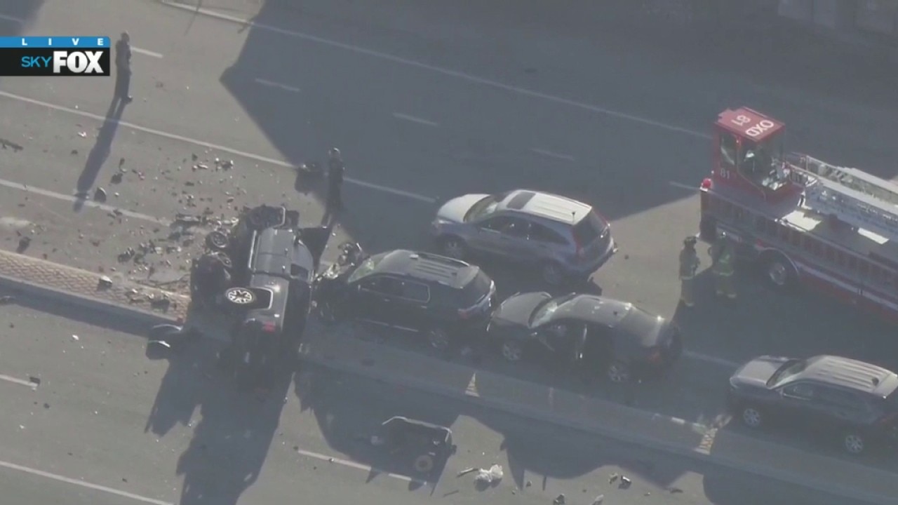 2 killed in multi-vehicle crash in Oxnard