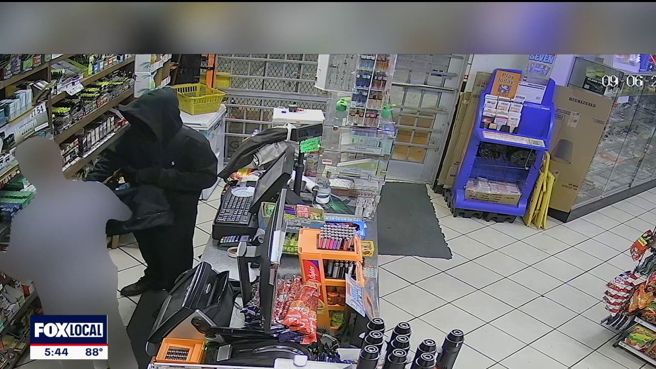 Trackdown: Oak Cliff robber steals cash, Newport cigarettes