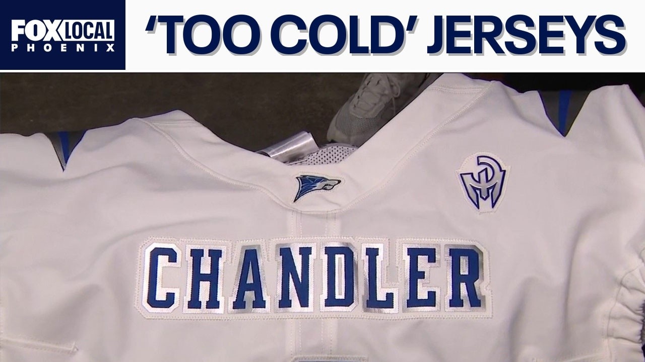 Patrick Mahomes gifts Chandler High football unis