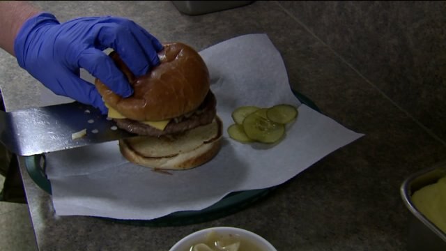 Mazos: Mom & Pop burger operation that`ll make you want for more!