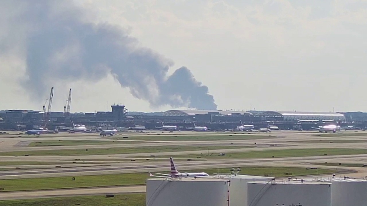 Crews battle large South Fulton fire