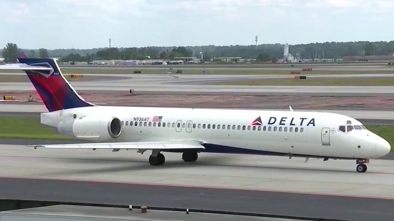 Passengers evacuated after emergency Delta flight return