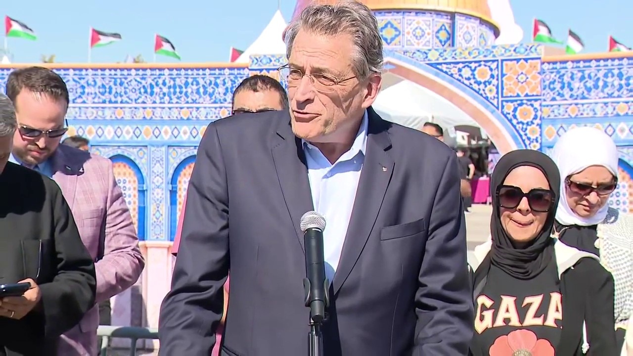 Chicago-area officials talk security at Palestine Fest amid far-right protest