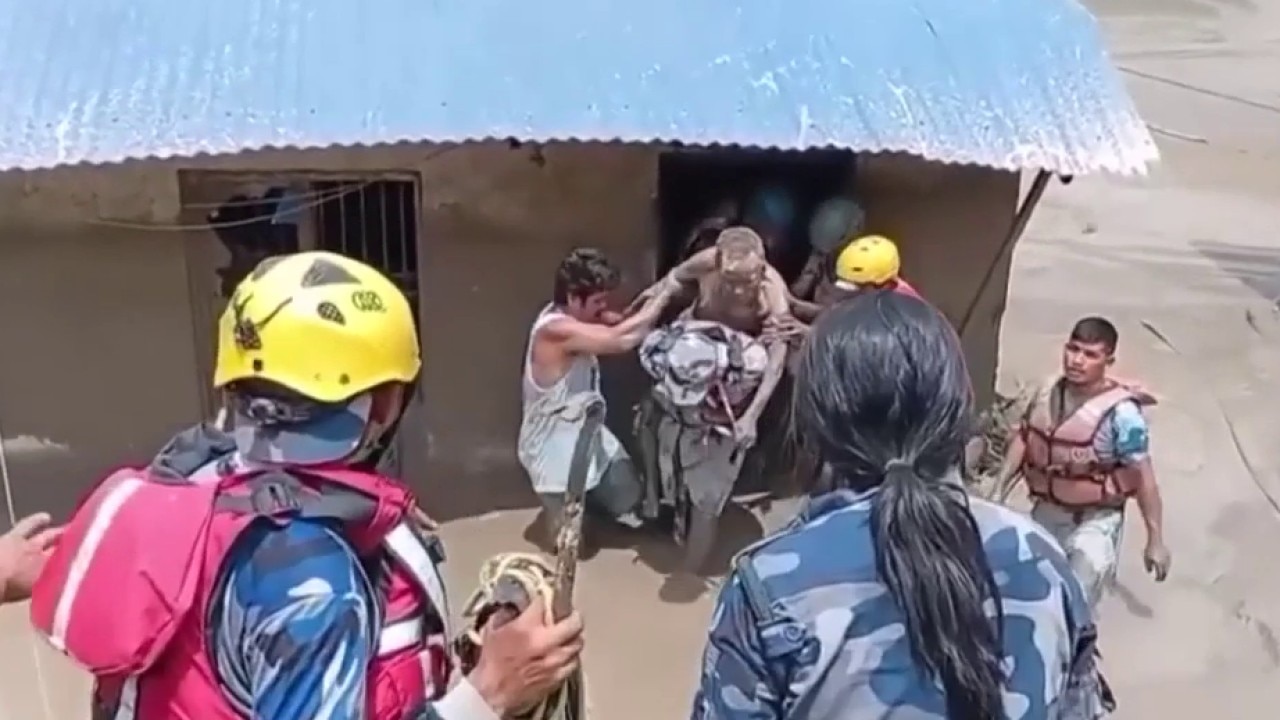 133 rescued, hundreds missing in deadly Nepal flash floods