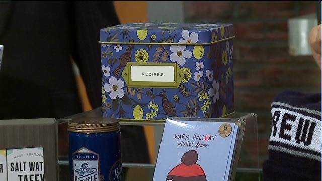 Holiday gift buying guide: Tips for finding the perfect holiday gift