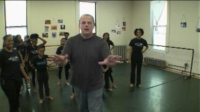 Tony gets his groove on at the Signature Dance Company