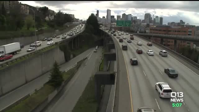 Shoulder bus lanes on I-5.mov