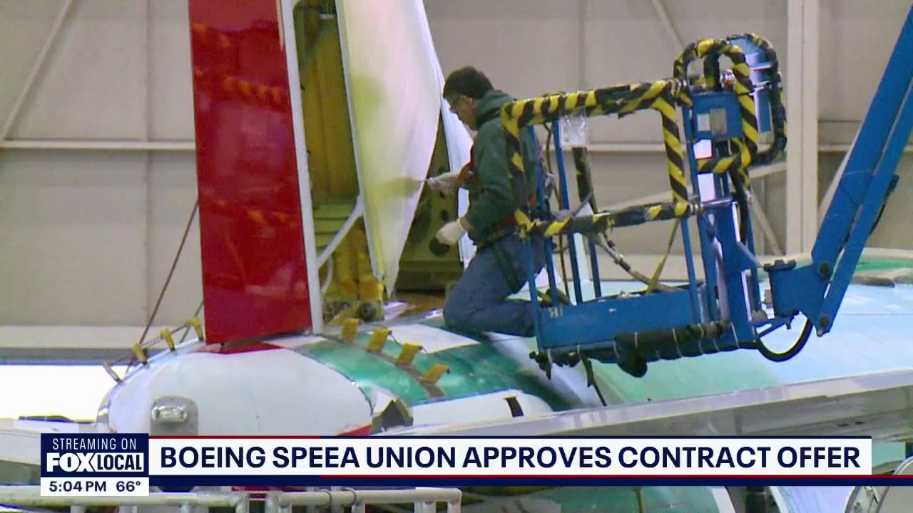 Boeing workers union approved contract offer to avert strike