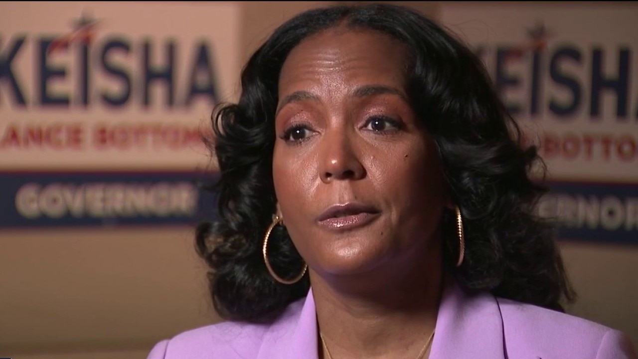 Former Atlanta mayor advances after primary blowout