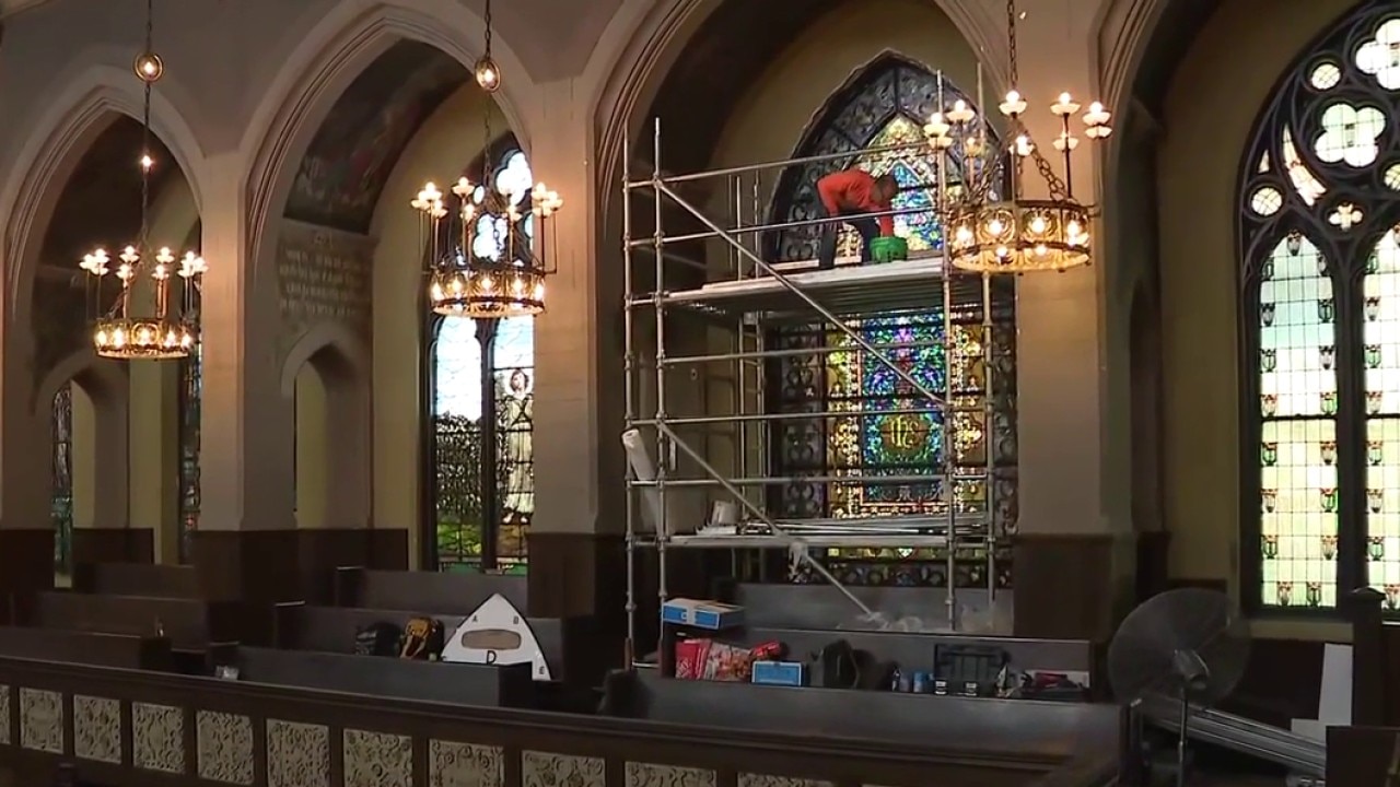 133-year-old Tiffany stained glass window returns to historic Chicago church | ChicagoLIVE