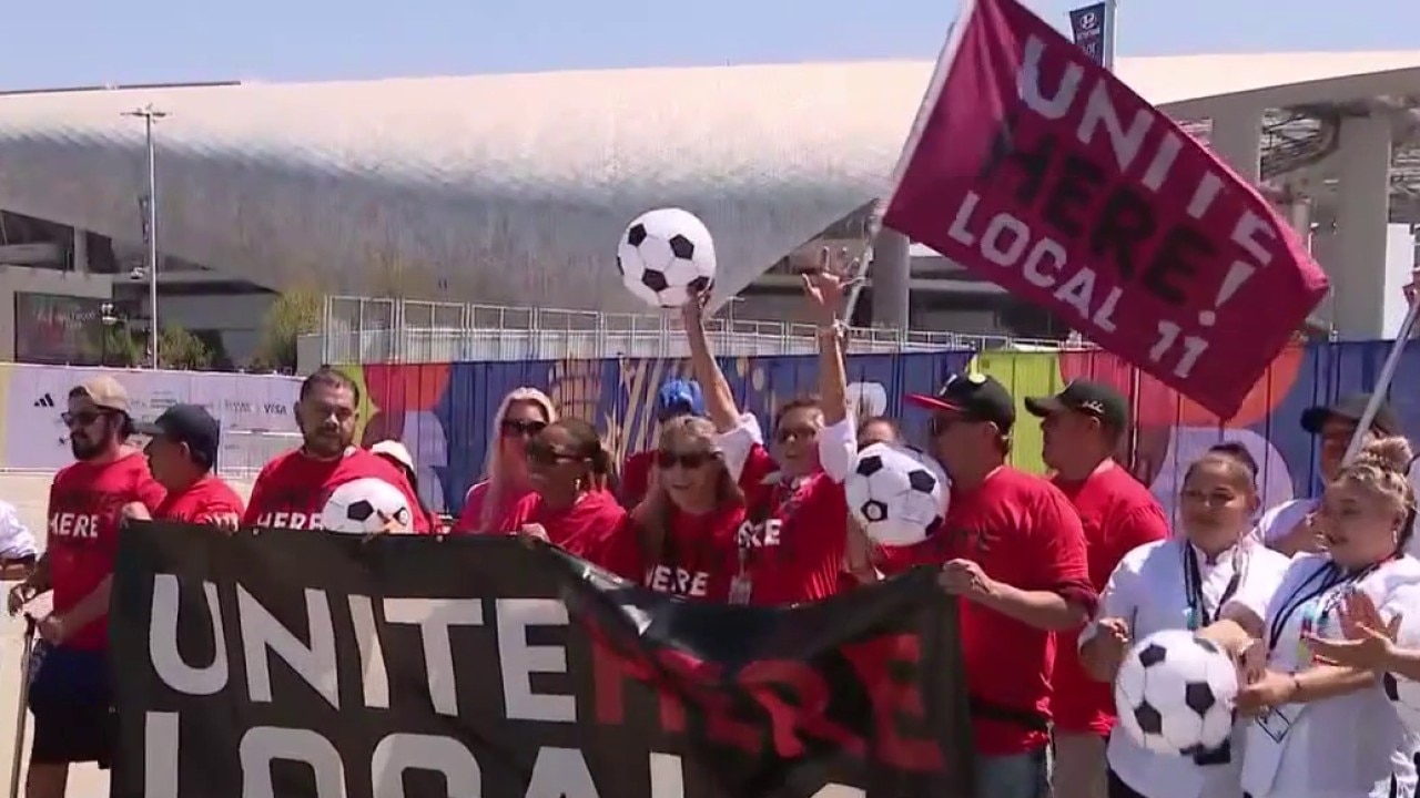 SoFi Stadium workers announce tentative labor deal, strike averted