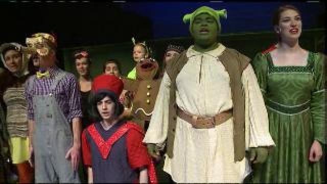 Laura checks out performance of Shrek the Musical