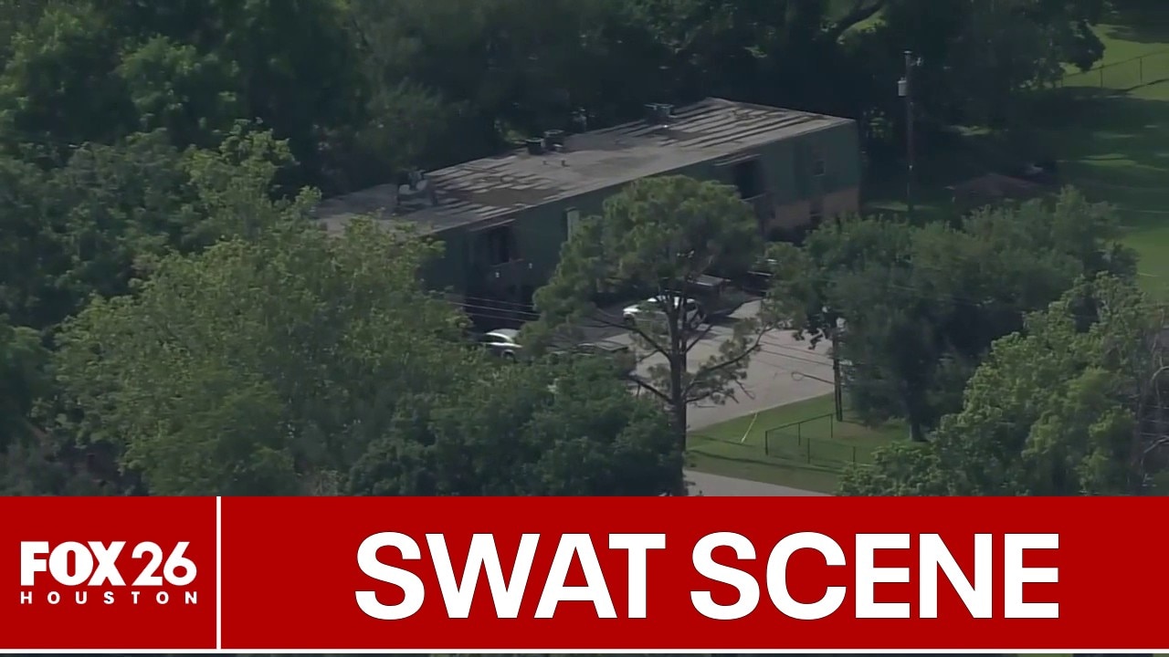 Houston-area SWAT scene prompts evacuation
