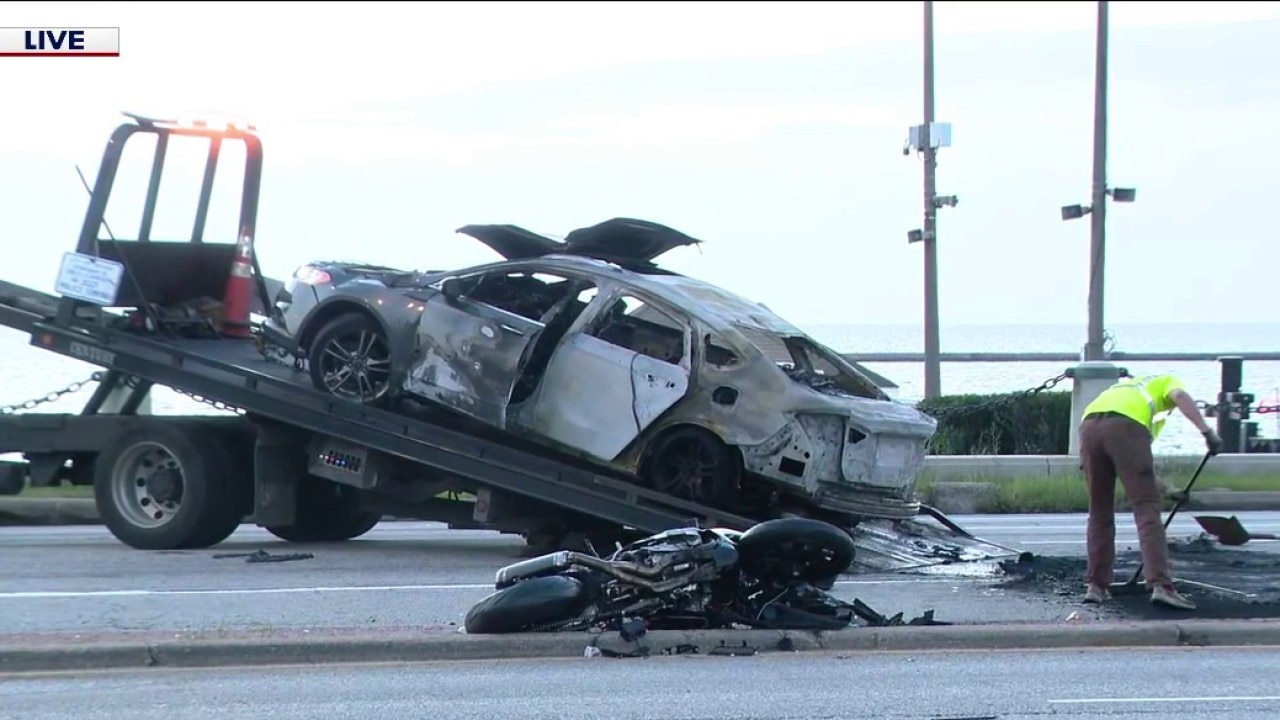 Motorcyclist killed in DuSable Lake Shore Drive crash