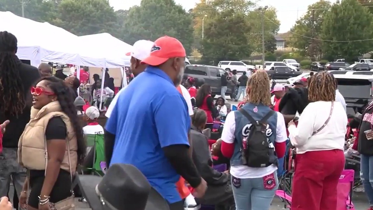 Atlanta tailgates pack in for Georgia-Florida rivalry game 