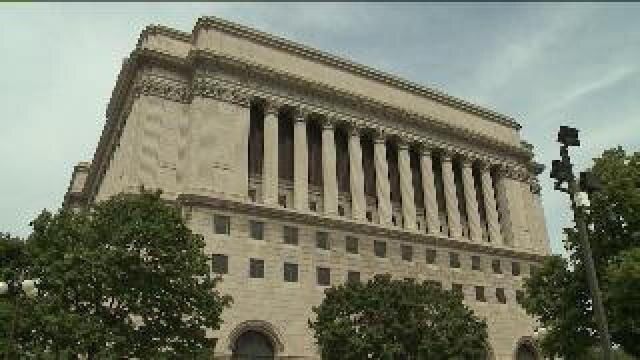Milwaukee Co. juror hops flight to Cancun