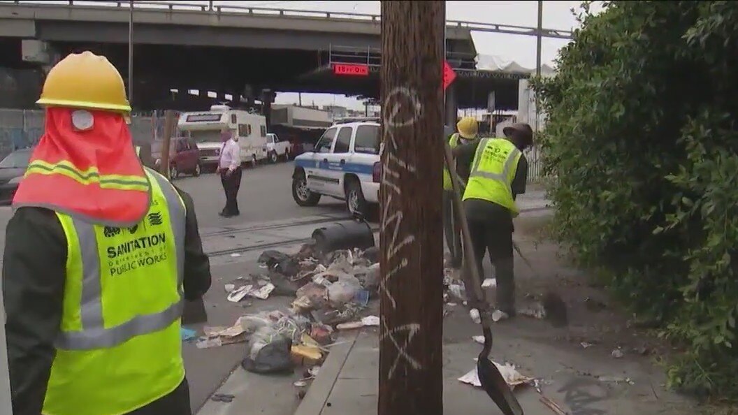 LA City workers plan strike