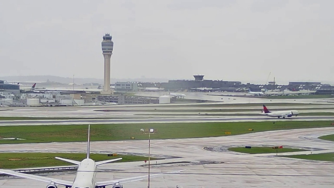 Pop-up thunderstorms force ground stop at Atlanta airport