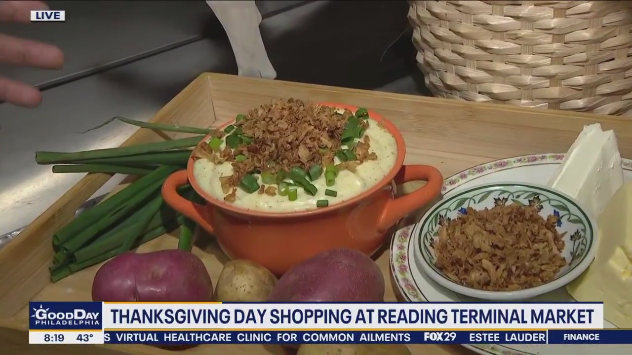 Thanksgiving Day shopping at Reading Terminal Market