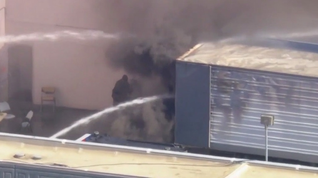 2 LA County deputies hurt in explosion-fire